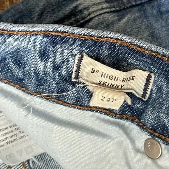 Madewell 9” inch High Rise Skinny - Picture 7 of 7